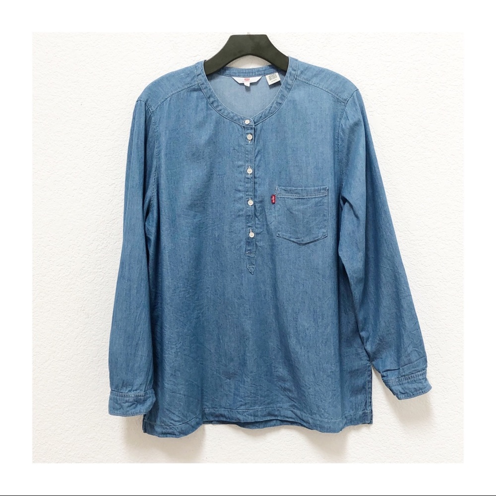 Women’s Levi’s Denim Pullover size XL